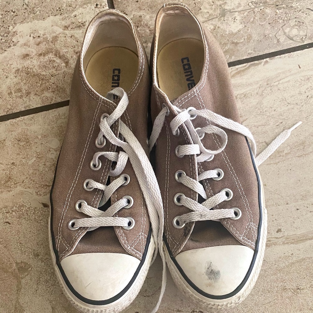 Dark gray converse
